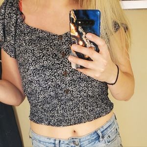 Black floral crop top